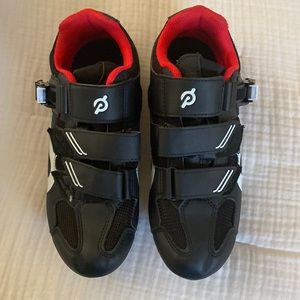 Size 39 peleton shoes. Like new, no box.